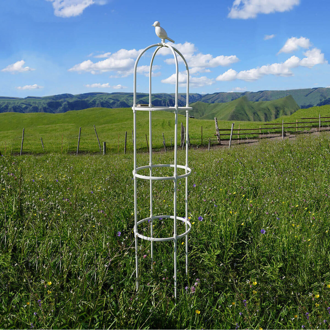 Aranżacja Biała pergola na róże, wys. 180cm, metalowa - Cultivo kolor biały 