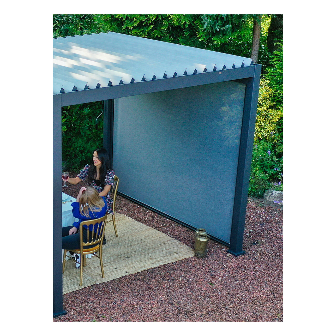 Roleta opuszczana do pergoli Premium wersji 4m Anthracite Gutroof (4)