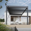Pergola ELEGANCE WALL 3x3 Anthracite przymocowana do ściany domu w aranżacji