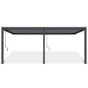 Pergola tarasowa DELUXE WALL 3.6x6 w kolorze antracytowym, z dodatkowymi panelami bocznymi, w aranżacji przy domu.