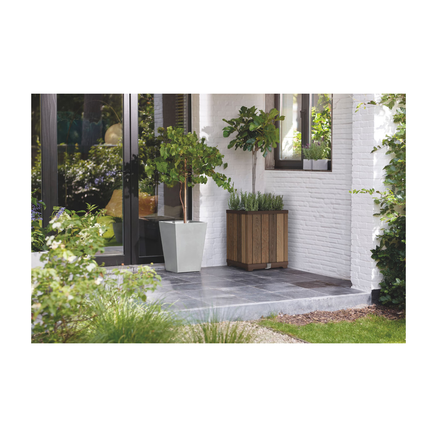 Wysoka donica Deco square 45,5cm x 45,5 cm x 55 cm Keter