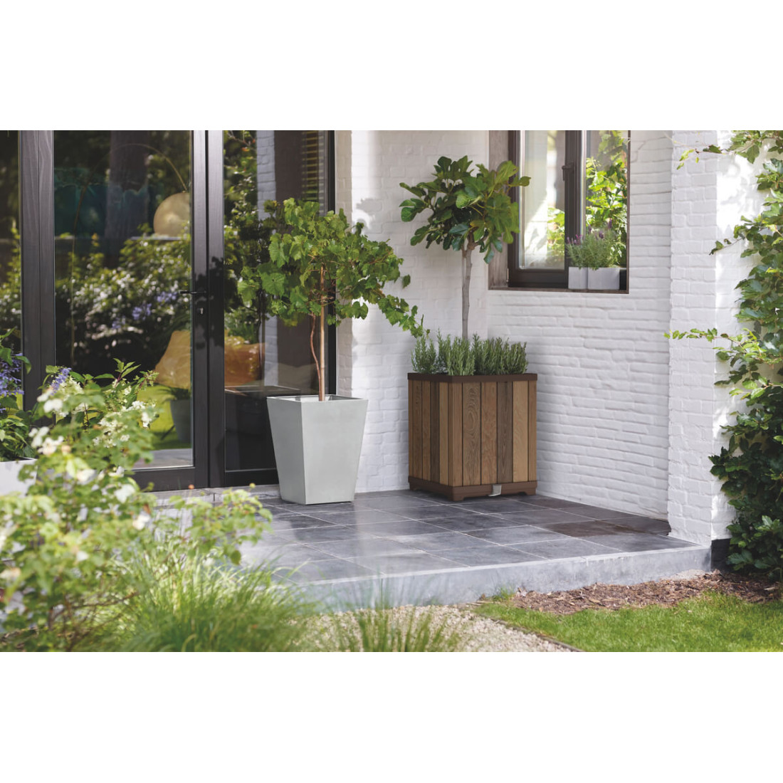 Wysoka donica Deco square 45,5cm x 45,5 cm x 55 cm Keter